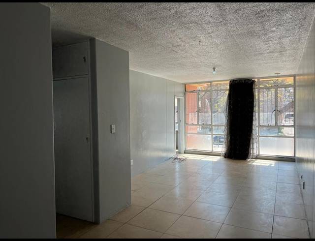 2 BEDROOM PROPERTY TO RENT IN ARCADIA